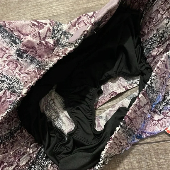 NWT!! Free People - The Way Home Printed Shorts - Medium - Anaconda Venom Cbo - Picture 9 of 10